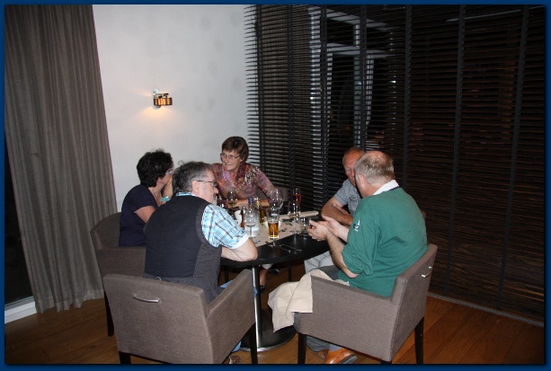 600x399 pixels (94K)